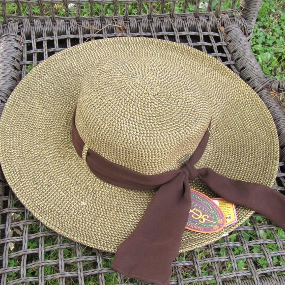 Scala Paper Straw Braided Wide Sun Hat Beach Handcrafted NWT - Picture 2 of 10